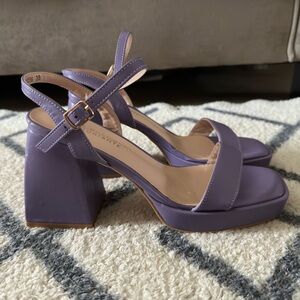 Chic Lavender Block Heel Sandals